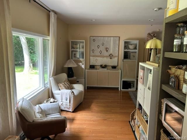 3 Fox Lane, Locust Valley, NY 11560