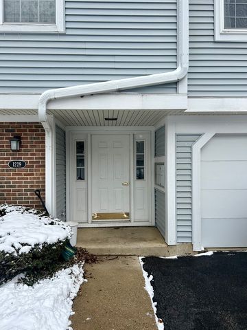 1229 Ballantrae Place A, Mundelein, IL 60060