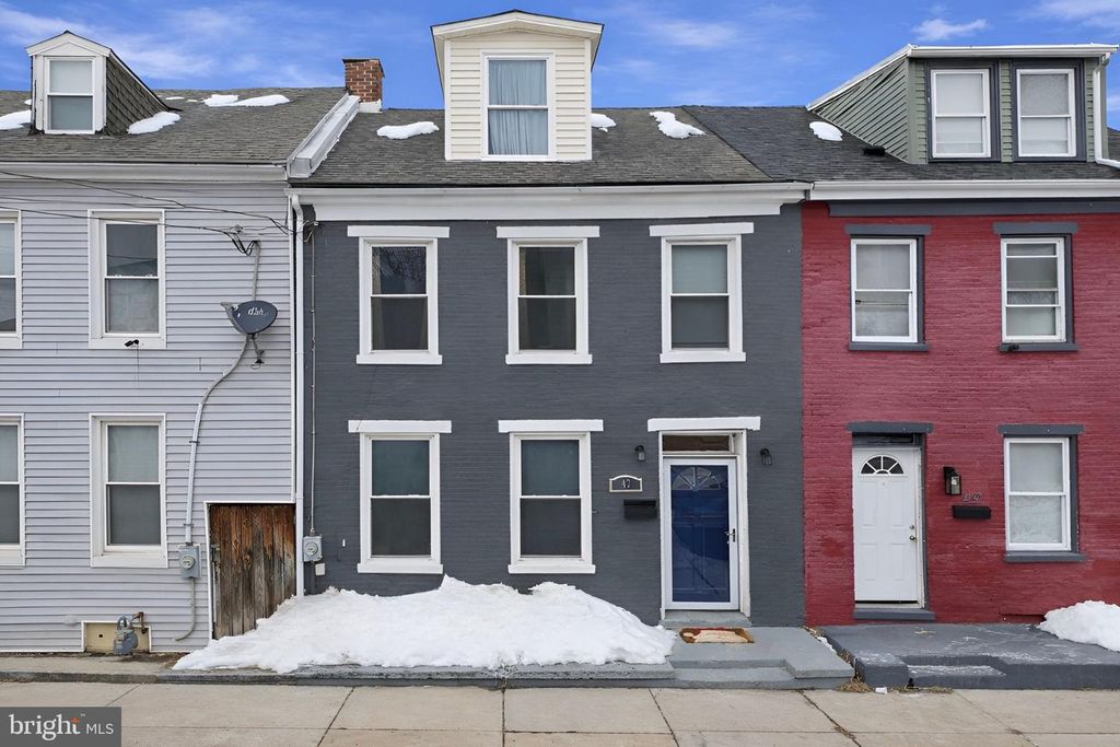 47 E SOUTH ST, York, PA 17401