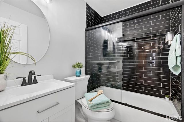 205 Brackleigh Lane, Florissant, MO 63031