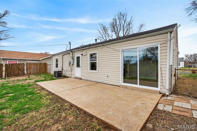 205 Brackleigh Lane, Florissant, MO 63031