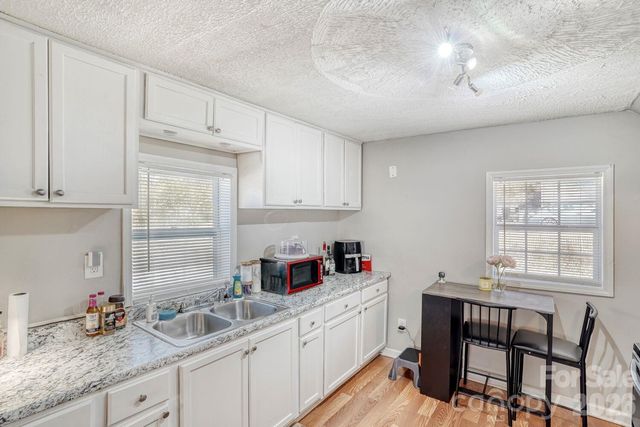 409 W Norment Avenue, Gastonia, NC 28052