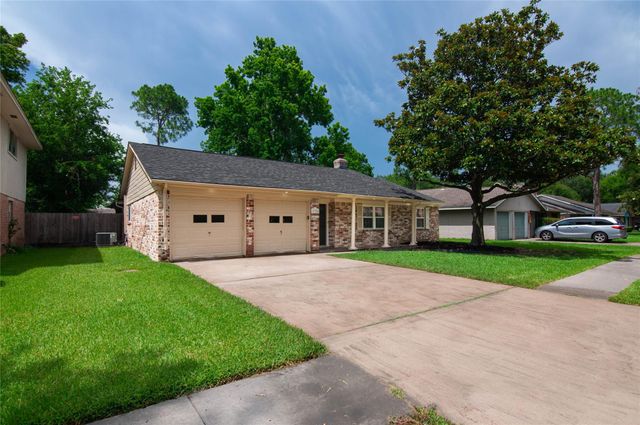 12706 Westleight Drive, Houston, TX 77077