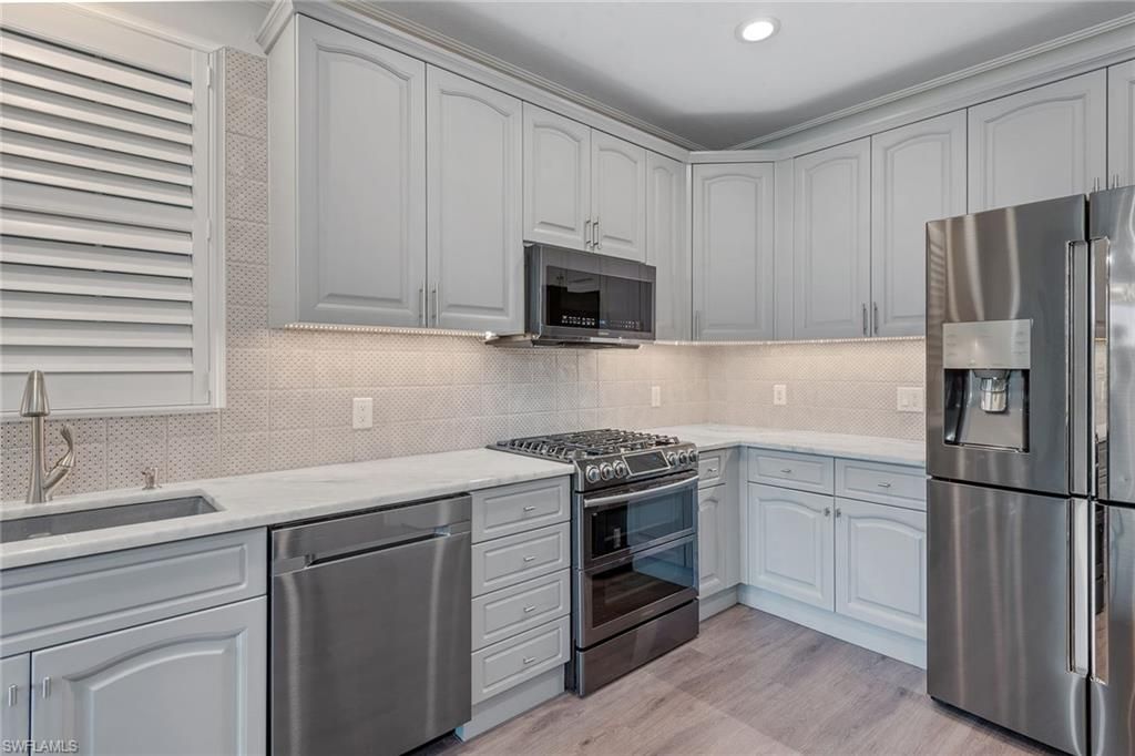9134 Cherry Oaks LN 102, NAPLES, FL 34114 — photo 2