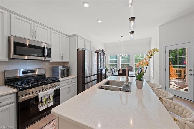 293 Vine Ridge Drive, Winston-salem, NC 27127
