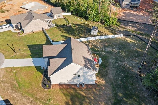 293 Vine Ridge Drive, Winston-salem, NC 27127
