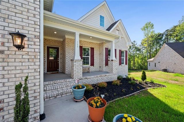 293 Vine Ridge Drive, Winston-salem, NC 27127