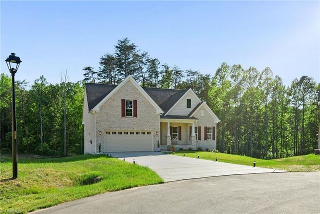 293 Vine Ridge Drive, Winston-salem, NC 27127