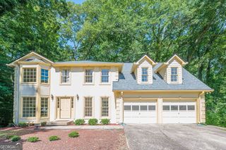 2424 Tammeron Drive SW, Marietta, GA 30064