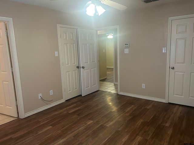 8315 Garrett Dr, Tyler, TX 75703