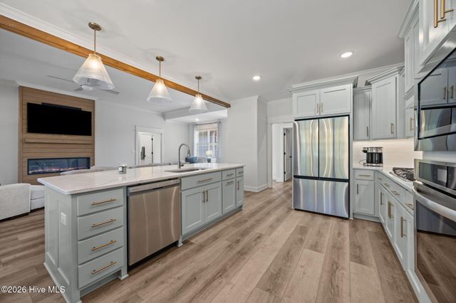 508 Southbridge Court, Winterville, NC 28590