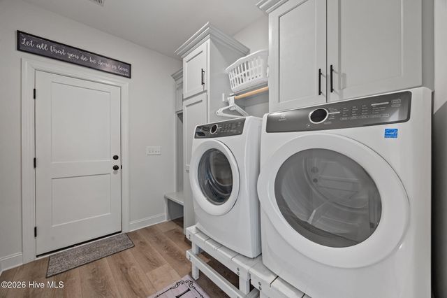 508 Southbridge Court, Winterville, NC 28590