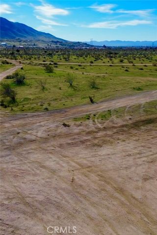 10450 CENTRAL Road, Apple Valley, CA 92308