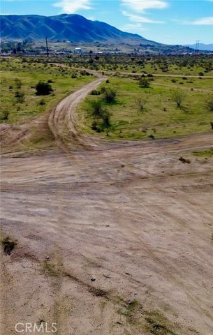 10450 CENTRAL Road, Apple Valley, CA 92308