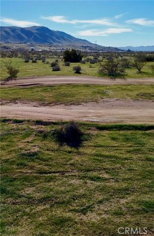 10450 CENTRAL Road, Apple Valley, CA 92308