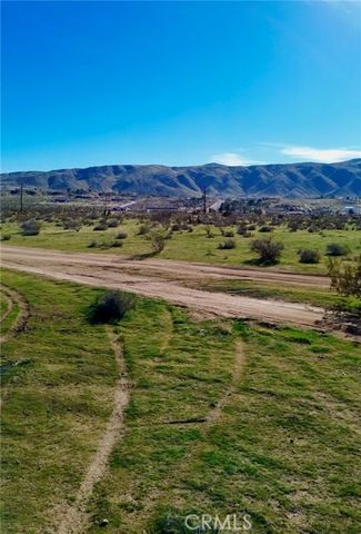 10450 CENTRAL Road, Apple Valley, CA 92308
