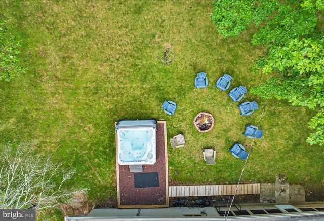 72 FOREST DR, Lake Harmony, PA 18624