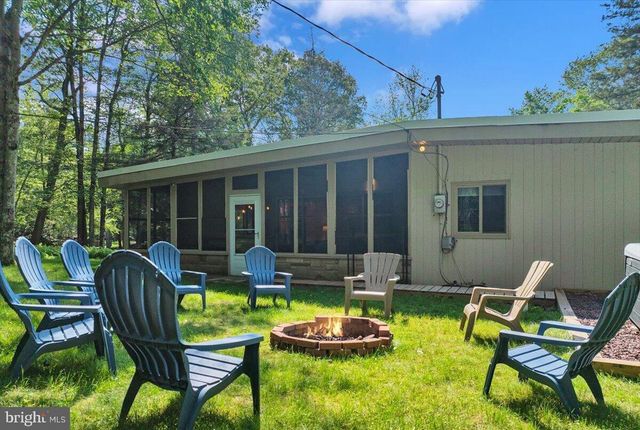 72 FOREST DR, Lake Harmony, PA 18624