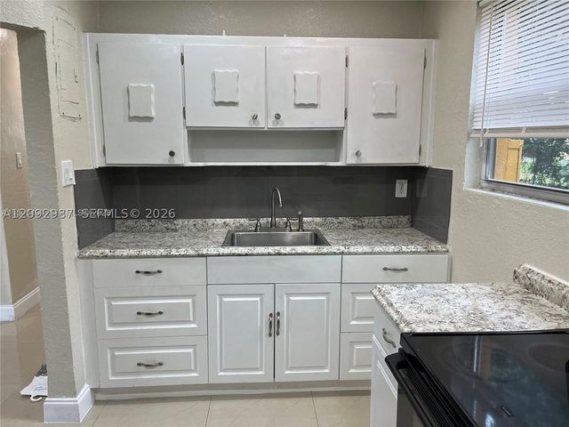 2306 NW 13th St, Fort Lauderdale, FL 33311