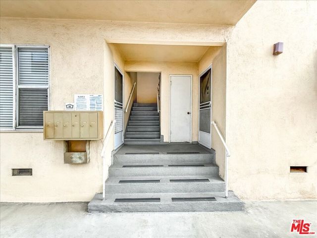 1017 S Shenandoah Street, Los Angeles, CA 90035