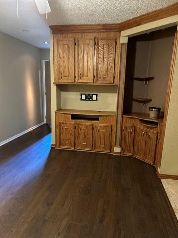 1505 Ward Road 201, Baytown, TX 77520