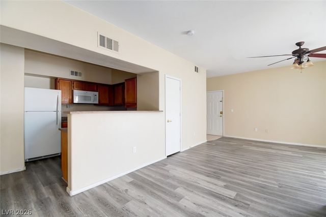 7255 West Sunset Road 1077, Las Vegas, NV 89113