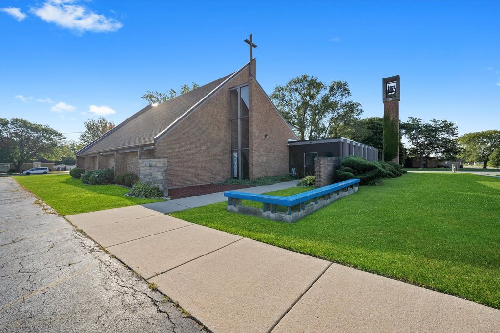925 Macarthur Drive, Chicago Heights, IL 60411 — exterior