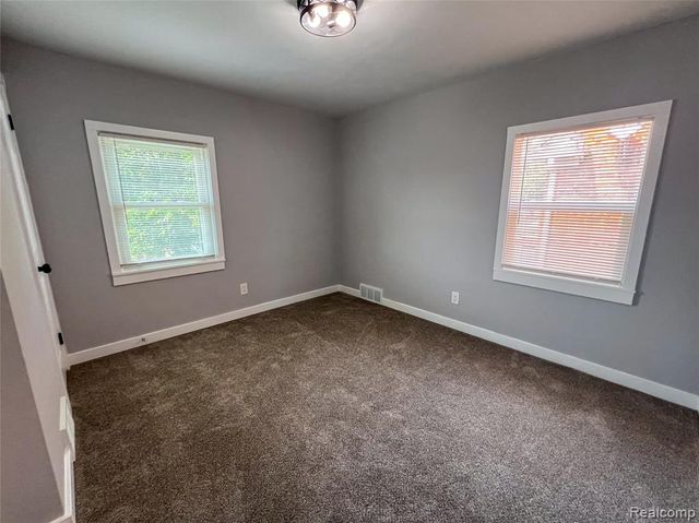 18603 Roselawn Street, Detroit, MI 48221