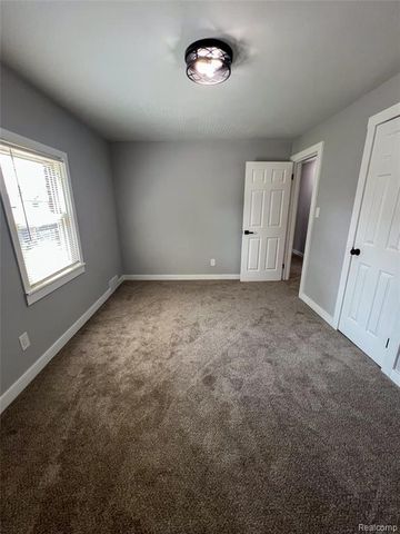 18603 Roselawn Street, Detroit, MI 48221