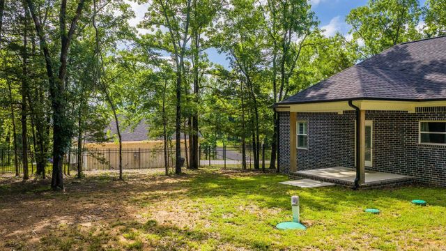 28 Sky Eagle Drive, Greenbrier, AR 72058