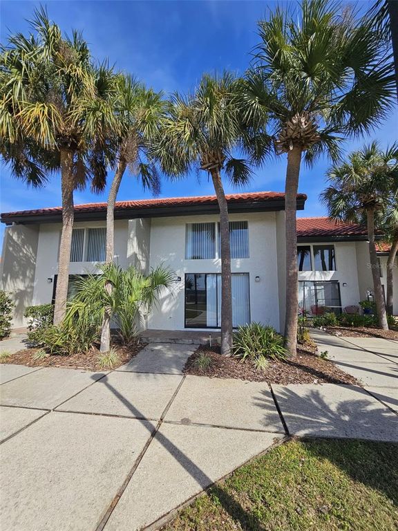 Image 17 of property listing at 10232 TURKEY LAKE ROAD 180, Orlando, FL 32819