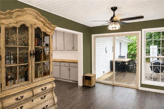 2033 Carson Segars Road, Maysville, GA 30558