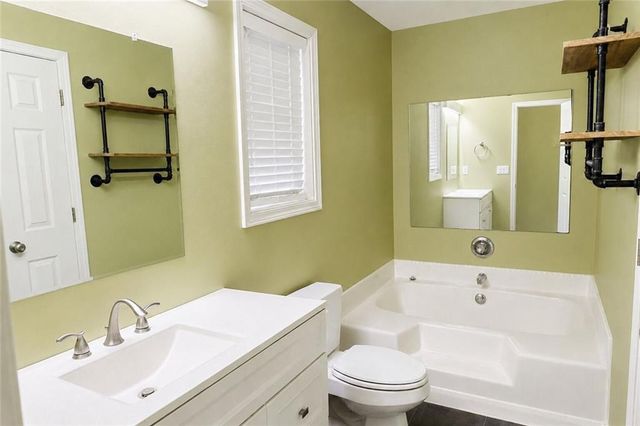 2033 Carson Segars Road, Maysville, GA 30558