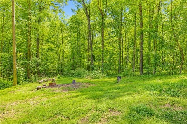 2033 Carson Segars Road, Maysville, GA 30558