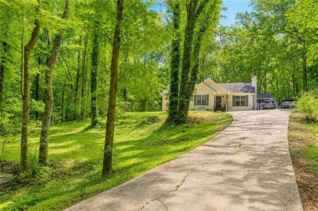 2033 Carson Segars Road, Maysville, GA 30558
