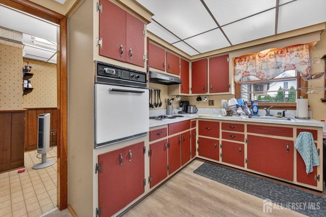 14 Chase Avenue, Avenel, NJ 07001