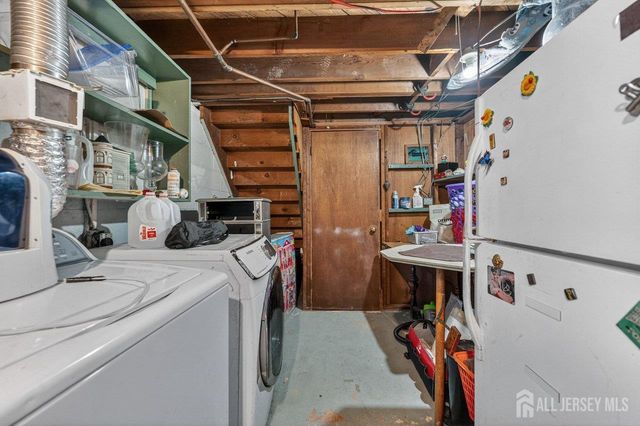 14 Chase Avenue, Avenel, NJ 07001