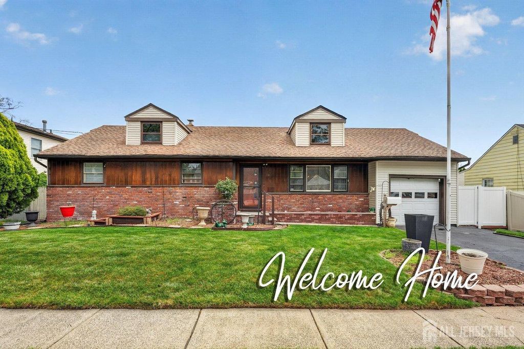 14 Chase Avenue, Avenel, NJ 07001