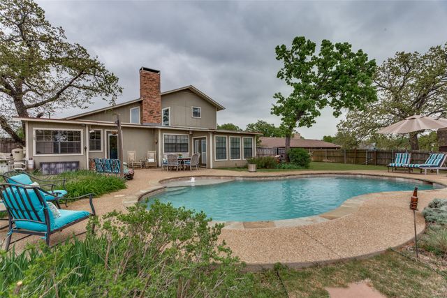 9714 Windsor Circle, Fort Worth, TX 76140