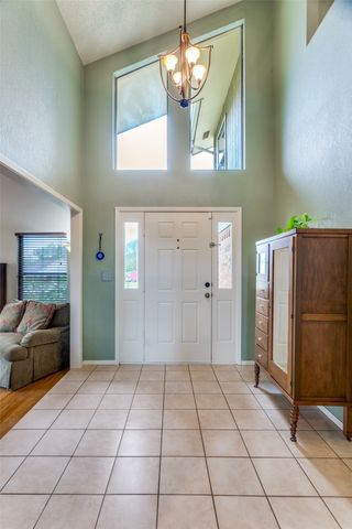 9714 Windsor Circle, Fort Worth, TX 76140