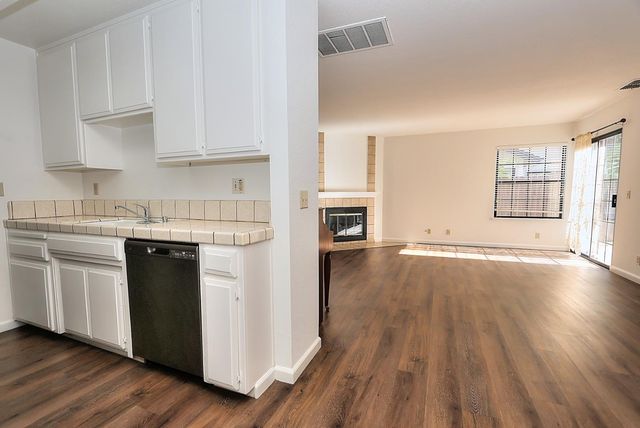 9668 Gage St, Elk Grove, CA 95624