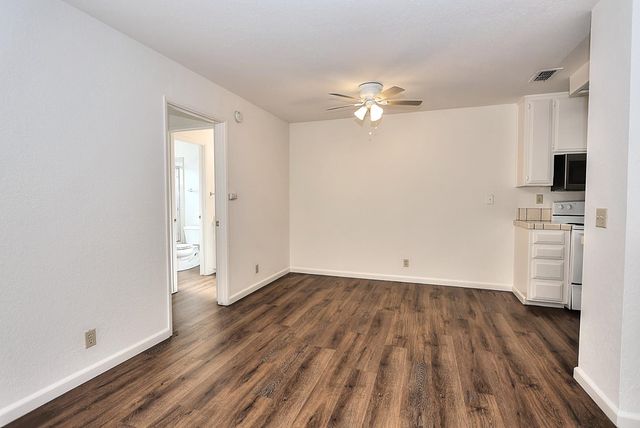 9668 Gage St, Elk Grove, CA 95624