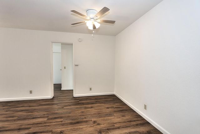 9668 Gage St, Elk Grove, CA 95624