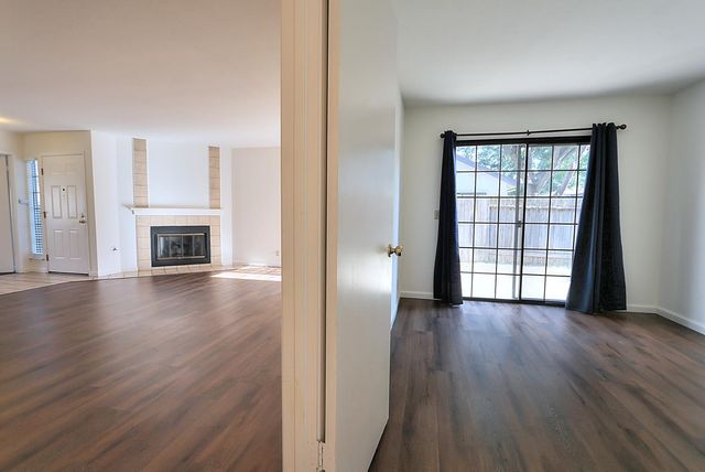 9668 Gage St, Elk Grove, CA 95624