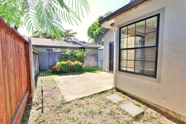9668 Gage St, Elk Grove, CA 95624