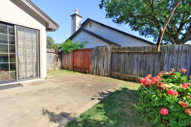 9668 Gage St, Elk Grove, CA 95624