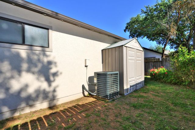9668 Gage St, Elk Grove, CA 95624