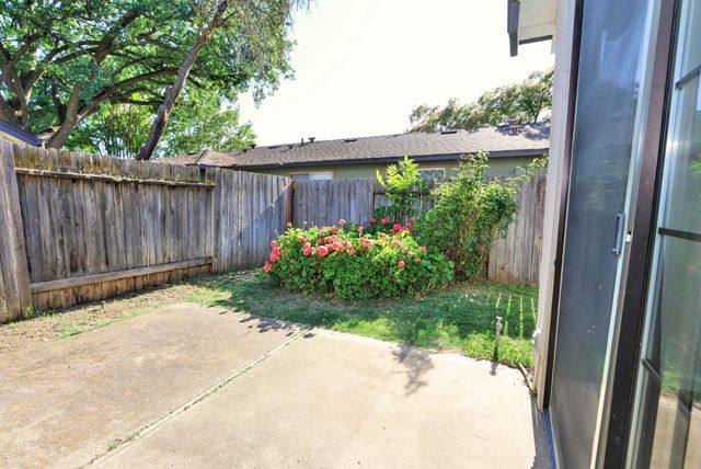 9668 Gage St, Elk Grove, CA 95624