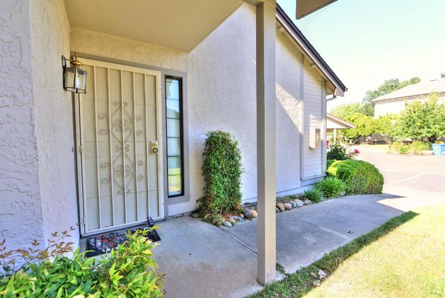 9668 Gage St, Elk Grove, CA 95624