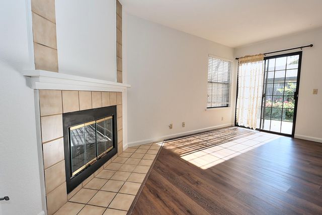 9668 Gage St, Elk Grove, CA 95624
